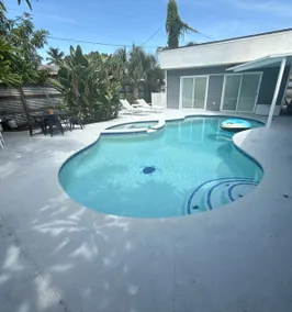 Beautifully private homeHeated Pool/Spa and Cabana - Image 2