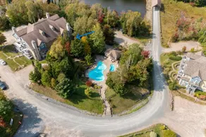 2 bedroom condo on the mountain - Image 2