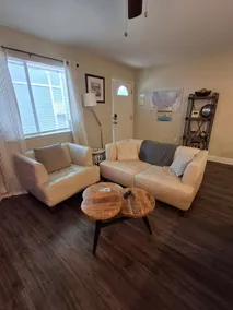 Come and ”Stay Awhile” at Oak Shores - Image 3