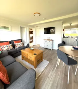 51 Norton Park - Image 2