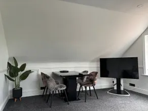 Pristine 2 bedroom apartment with off street parking - Image 4