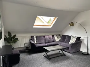 Pristine 2 bedroom apartment with off street parking - Image 2