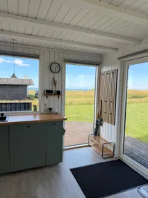 Cozy cottage with beautiful sea views - Image 5