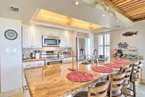 Modern Beachfront Condo w/ Pool & Beach Access! - Image 2