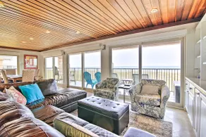 Modern Beachfront Condo w/ Pool & Beach Access! - Image 4