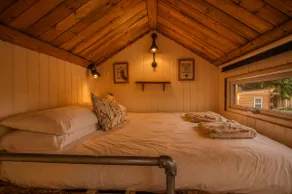 Dartmoor Family Cabin sleeps 2 adults , 2 children - Image 4