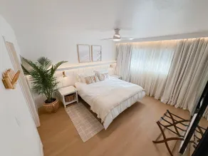 Fully Renovated Beachfront Surf House Oceanside - Image 3
