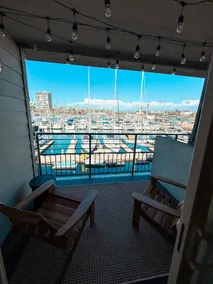 Fully Renovated Beachfront Surf House Oceanside - Image 2