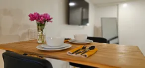 Hibiscus Suite - Private Studio Apartment in Rhinebeck Village - Image 3