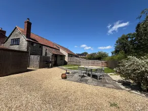 Greystones Cottage - Dog friendly riverside garden - Image 4