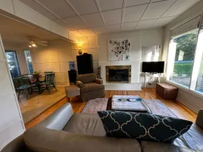 Piankatank Rivah Retreat with Dock & Fireplace - Image 4
