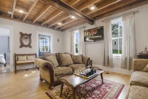 The Tailor House: 2BR w/ Hot Tub near Woodstock Sq - Image 3