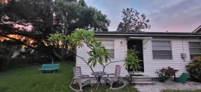 Cozy 2B/1 Hideaway With Hidden Wildflower Garden - Image 4