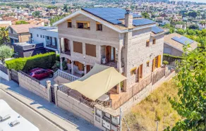 Amazing Home In Alella - Image 3