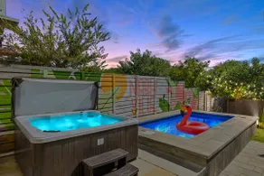 Skyline Social | Fun Private Heated Pool, Hot Tub! - Image 2