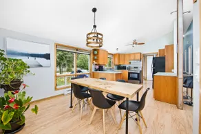 COTTAGE ON LAKE SIMCOE -4 BEDROOMS /2WSHRMS - Image 5