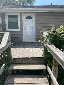 Relaxing Lakefront Cottage - Image 2