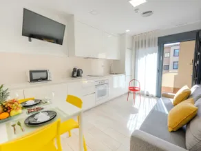 Castell Beach Aparthotel - Image 2
