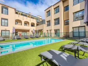 Castell Beach Aparthotel - Image 5
