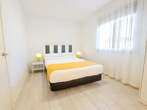Castell Beach Aparthotel - Image 3