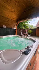 The Retreat, A relaxing getaway for couples - Image 2