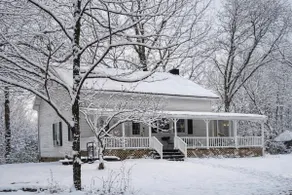 Pet Friendly Farmhouse in Kingston Springs - Image 2