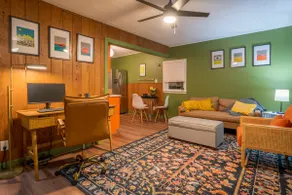Meneely guest house/couples getaway - Image 4