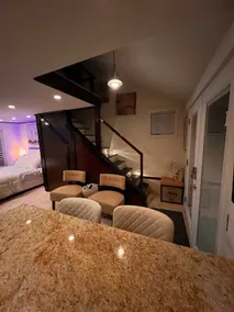 Contemporary MIL Apartment with private patio - Image 5