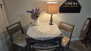 EXKLUSIVE GROßE 2-ZIMMER-SUITE MIT THEATERZIMMER + KÜCHE - Image 4