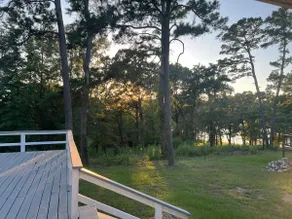 Lakeside Lake Cypress Springs: Firepit & Deck - Image 3