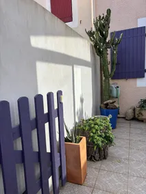 3-bedroom house with veranda, air-conditioning and attractive features. - Image 2