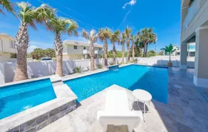 Villa Nautilus New Lux 3 Story Pool Hot Tub Home with Elevator- Steps away from the beach - Image 2