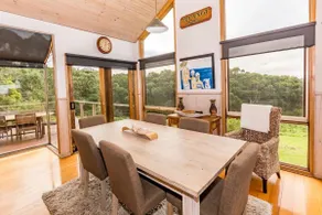 Illangi Beach Retreat - Image 4