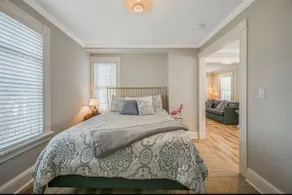 Walk to town, Greenport Village 1st floor apt - Image 5
