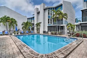 Elegant FL Condo w/ Pool: Walk to Madeira Beach! - Image 3