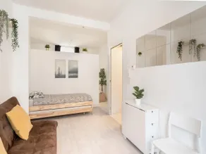 Charming 1BR Apartment in the Heart of Antwerp - Image 4