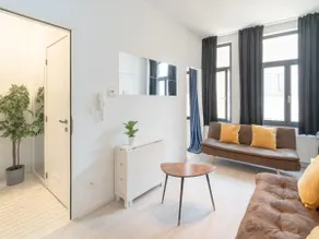 Charming 1BR Apartment in the Heart of Antwerp - Image 2