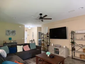 Modern Southern Retreat, Family Friendly & Wi-Fi - Image 5