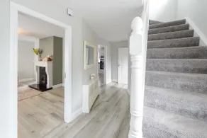 Town Centre. Family Home. Private Parking. - Image 5