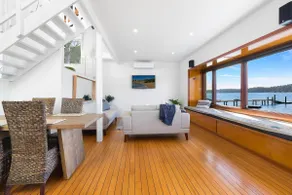 Scotland Island|Private Jetty|Waterfront House - Image 4