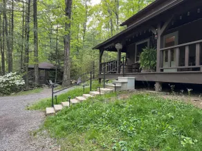 Hidden Pines Cabin in the Woods | Newly Renovated - Image 4