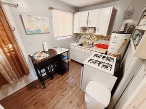 Quiet 1BR Near SGMC · Weekly & Monthly Rates - Image 3