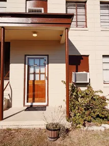 Quiet 1BR Near SGMC · Weekly & Monthly Rates - Image 5
