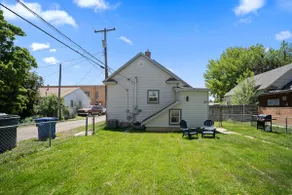 Newly Remodeled House close to downtown Sheridan - Image 2
