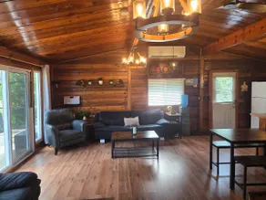 Rustic River Front Cottage Cozy*Fireplace*Hot Tub* - Image 2