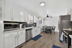 7 bedroom Orem House - Image 4