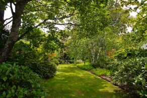 Wombat Hill Cottage- central Daylesford retreat - Image 5