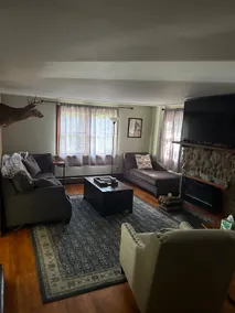 Cozy home 1 mi from Storyland and ski resorts - Image 3