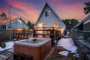 The One & Only: Cozy Rozy /\Frame Cabin! - Image 4