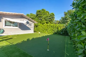 Villa Pearl w Pool, Mini Golf, Spacious Terrace - Image 2